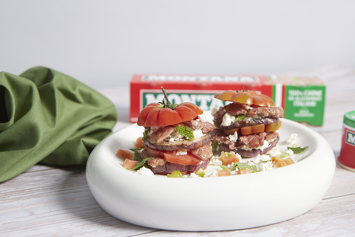 Mille foglie di caprese alla greca con carne in gelatina